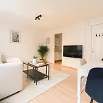 Quartet Bryggen - Quiet And Cozy - Norwegians Minimum Age 25 * Bergen