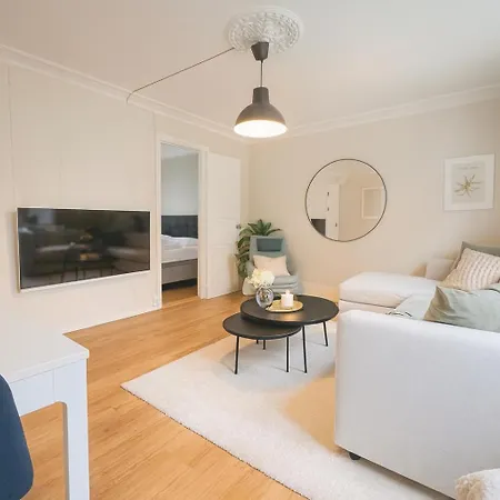 Διαμέρισμα Four By Bryggen - Central, Quiet And Cozy - Norwegians Minimum Age 25 *