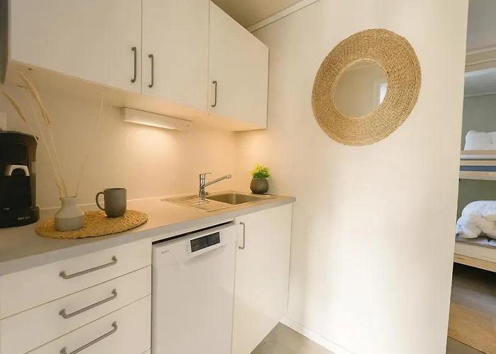 Quartet Bryggen - Quiet And Cozy - Norwegians Minimum Age 25 برغن