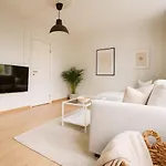 Quartet Bryggen - Quiet And Cozy - Norwegians Minimum Age 25